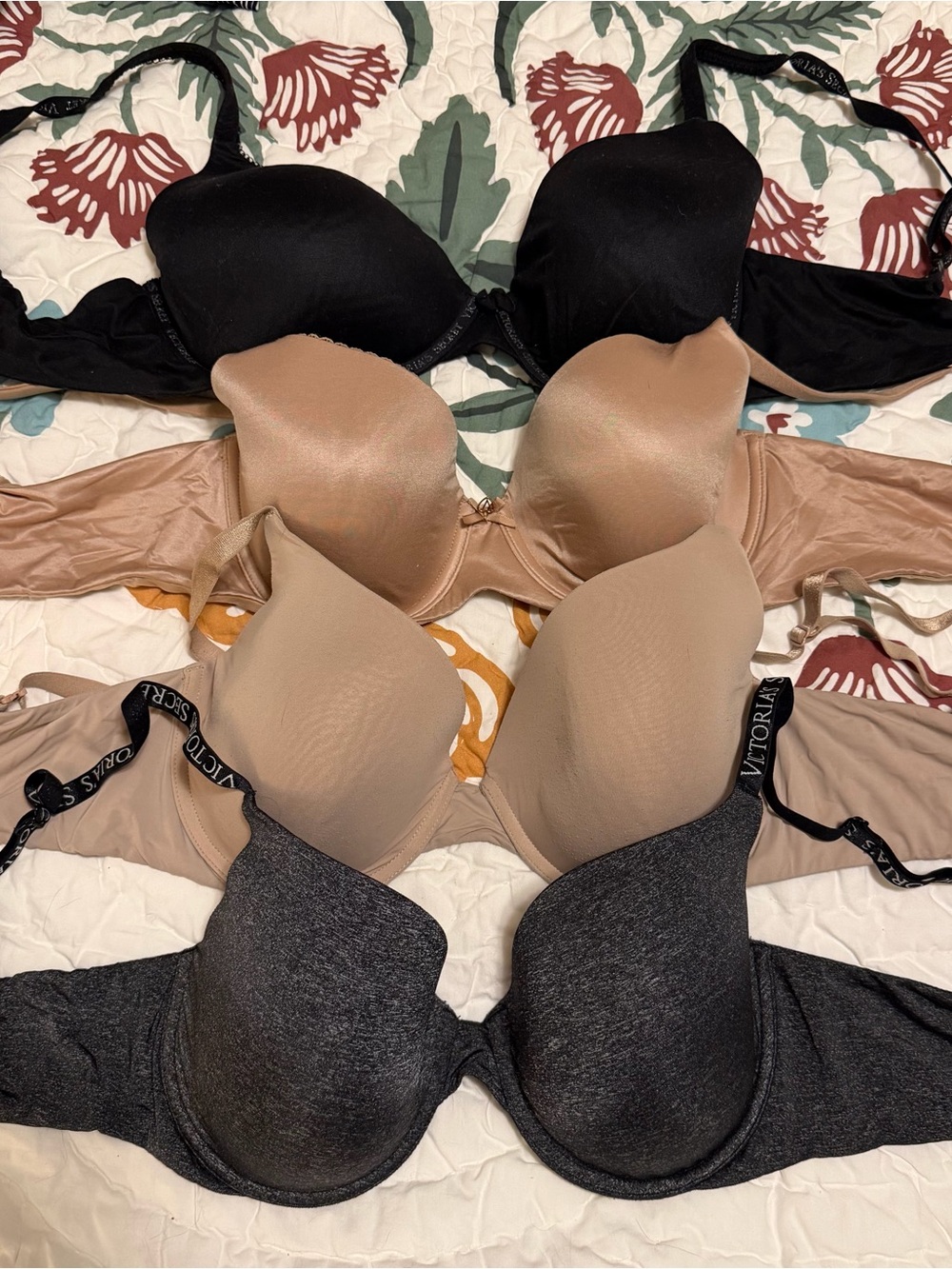 Victoria’s Secret bras size 34DD